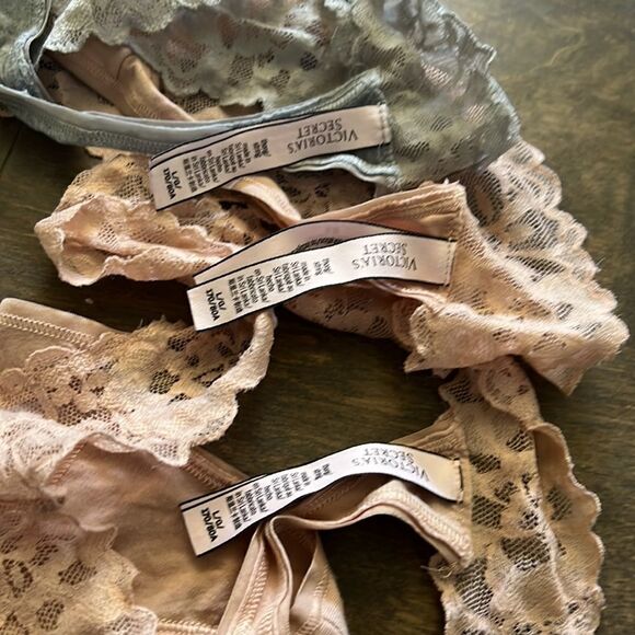 Victoria’s Secret thing string 3 Lot bundle - Picture 5 of 11